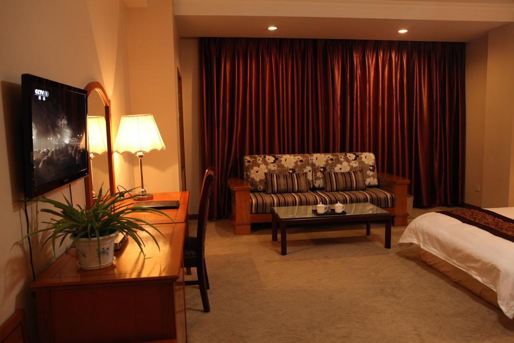 Tianhong Hotel Heze Room photo