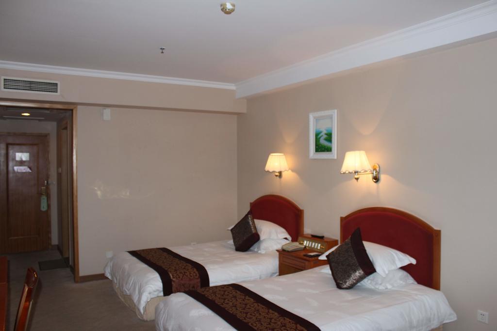 Tianhong Hotel Heze Exterior photo